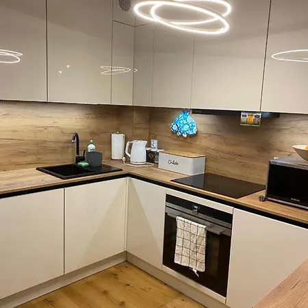 Amber Apartment *
